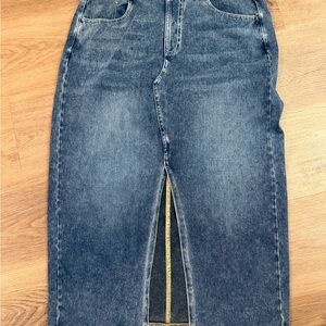 HALARA Denim Skirt